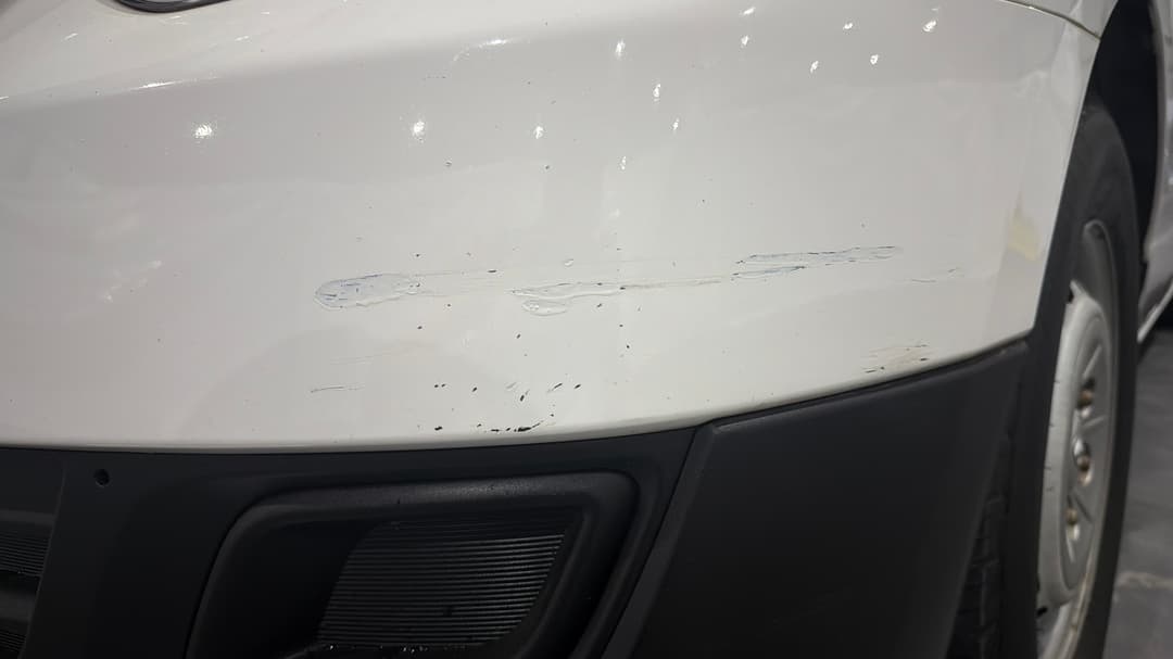 2017 Hyundai Iload 3s Liftback, Automatic, 124920 km, Bumper Front Scratch