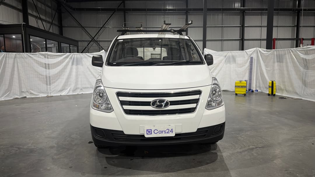 2017 Hyundai Iload 3s Liftback, Automatic, 124920 km, Front View