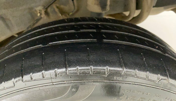 2014 Datsun Go T, Petrol, Manual, 41,352 km, Left Rear Tyre Tread