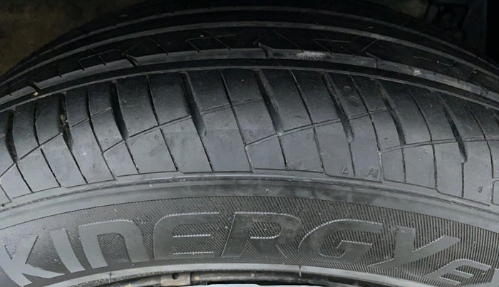 2012 Maruti Ertiga VDI ABS, Diesel, Manual, 54,818 km, Right Front Tyre Tread