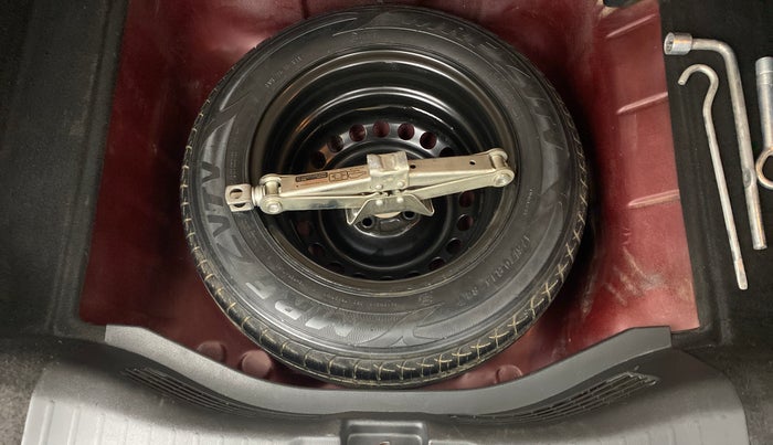 2016 Honda Jazz 1.2 V MT, Petrol, Manual, 48,449 km, Spare Tyre