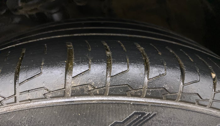 2022 KIA SELTOS HTX PLUS 1.5 DIESEL, Diesel, Manual, 83,816 km, Left Front Tyre Tread