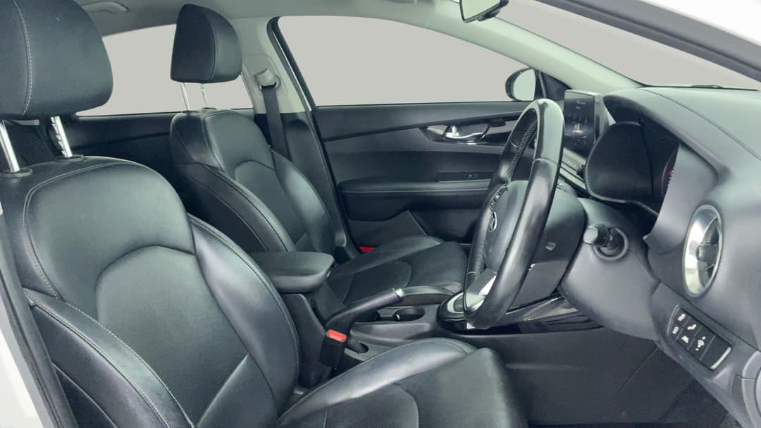 2019 Kia Cerato Sport+ Safety Pack, Automatic, 80721 km, Right Side Front Door Cabin View