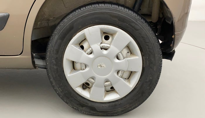 2014 Maruti Wagon R 1.0 LXI CNG, CNG, Manual, 1,05,104 km, Left Rear Wheel