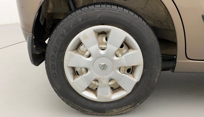 2014 Maruti Wagon R 1.0 LXI CNG, CNG, Manual, 1,05,104 km, Right Rear Wheel