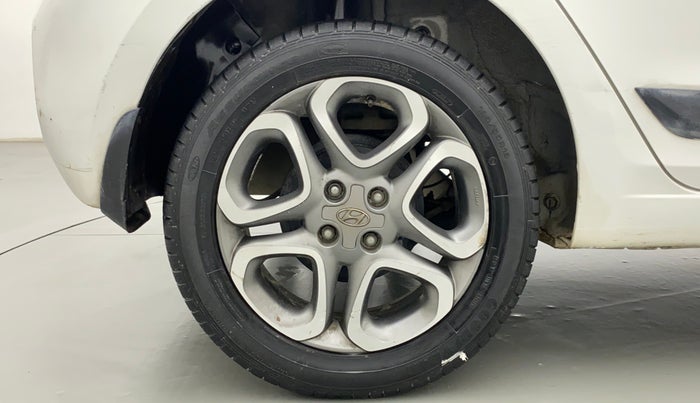 2018 Hyundai Elite i20 ASTA 1.2 (O), Petrol, Manual, 19,598 km, Right Rear Wheel