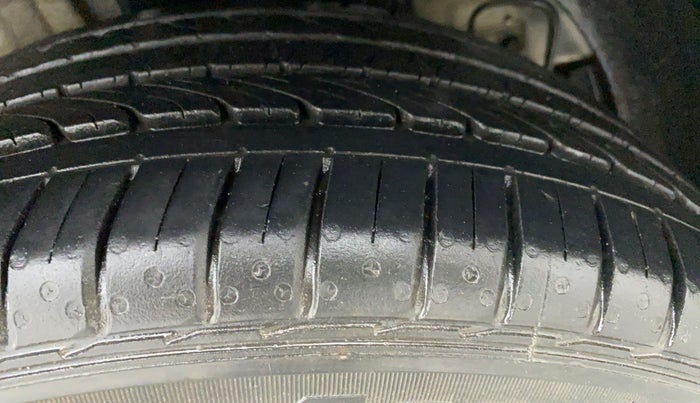 2018 Hyundai Elite i20 ASTA 1.2 (O), Petrol, Manual, 19,598 km, Left Rear Tyre Tread
