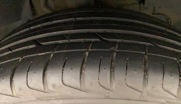2020 Tata NEXON XZA PLUS PETROL DUAL TONE, Petrol, Automatic, 59,205 km, Right Front Tyre Tread