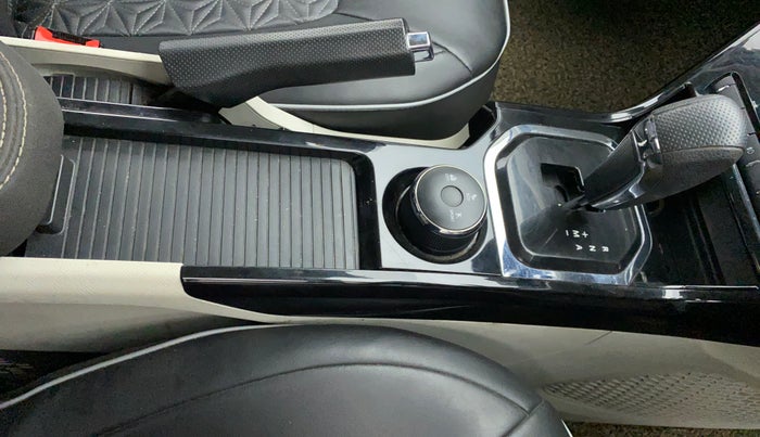 2020 Tata NEXON XZA PLUS PETROL DUAL TONE, Petrol, Automatic, 59,205 km, Gear Lever