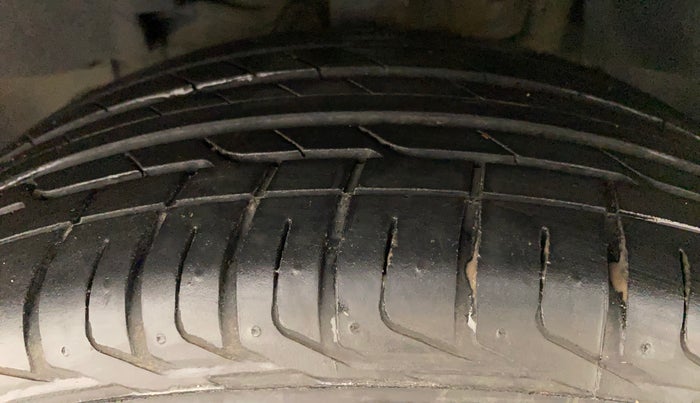 2020 Tata NEXON XZA PLUS PETROL DUAL TONE, Petrol, Automatic, 59,205 km, Left Front Tyre Tread
