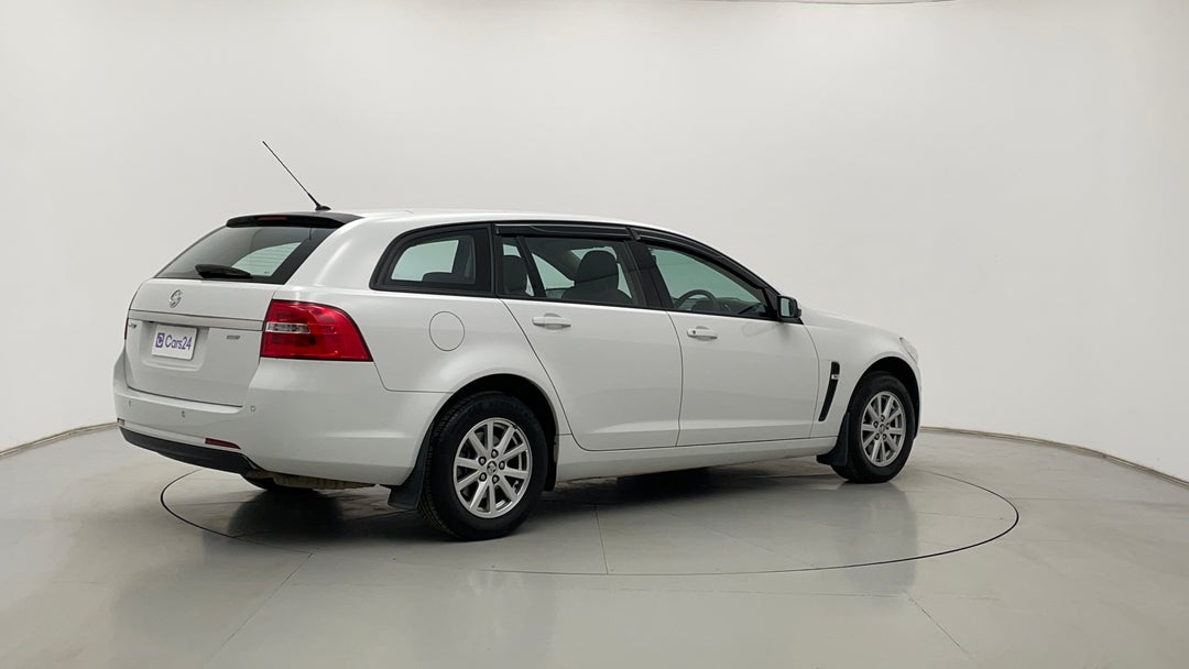 Right Back Diagonal (45- Degree) View