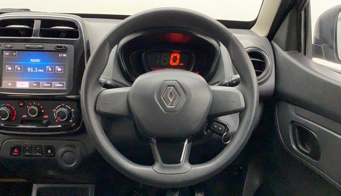 2016 Renault Kwid RXT 0.8, Petrol, Manual, 18,816 km, Steering Wheel Close Up