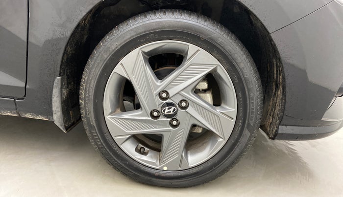 2021 Hyundai Verna SX 1.5 VTVT, Petrol, Manual, 5,817 km, Right Front Wheel