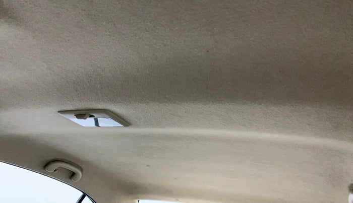 2018 Maruti Ciaz SIGMA 1.5 SHVS MT  PETROL, Petrol, Manual, 41,328 km, Ceiling - Roof lining is slightly discolored