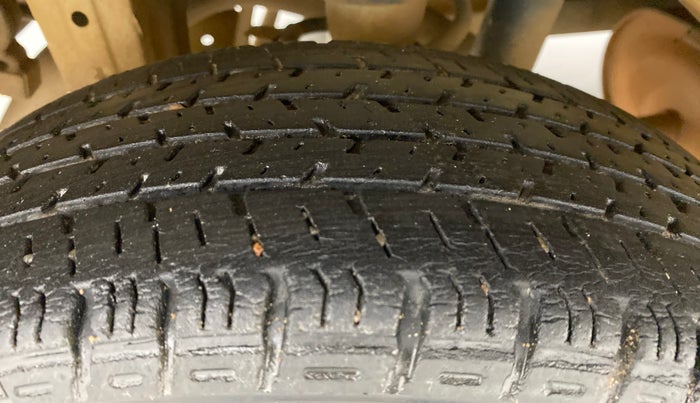 2017 Maruti Alto K10 VXI P, Petrol, Manual, 24,700 km, Right Rear Tyre Tread