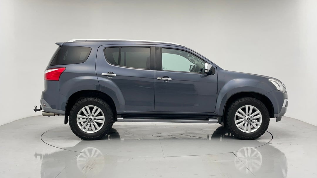 2018 Isuzu MU-X Ls-t (4x4), Automatic, 111545 km, Right Side View