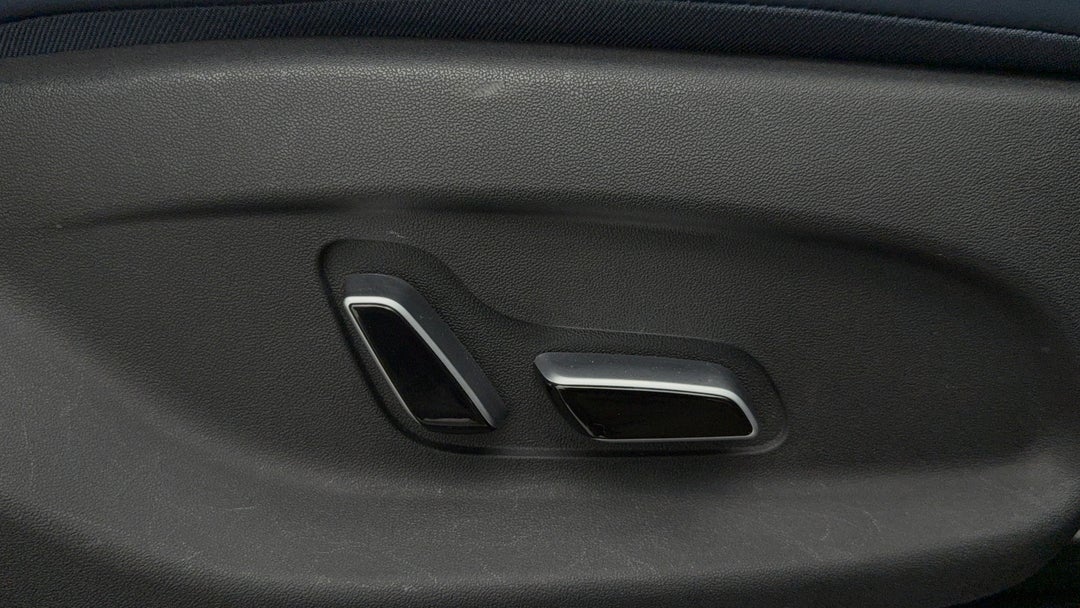 2022 Byd Atto 3 Extended Range, Automatic, 35261 km, Drivers Side Adjustment Panel