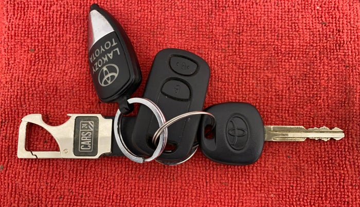 2014 Toyota Etios Liva G, Petrol, Manual, 15,283 km, Key Close Up