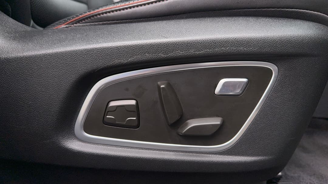 2021 Renault Koleos Intens (4x2), Automatic, 53271 km, Drivers Side Adjustment Panel