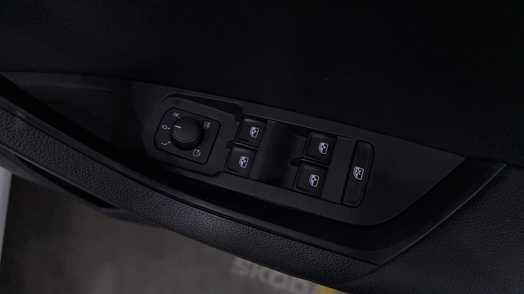 2021 SKODA Karoq 110tsi, Automatic, 90521 km, Drivers Side Door Panel Controls