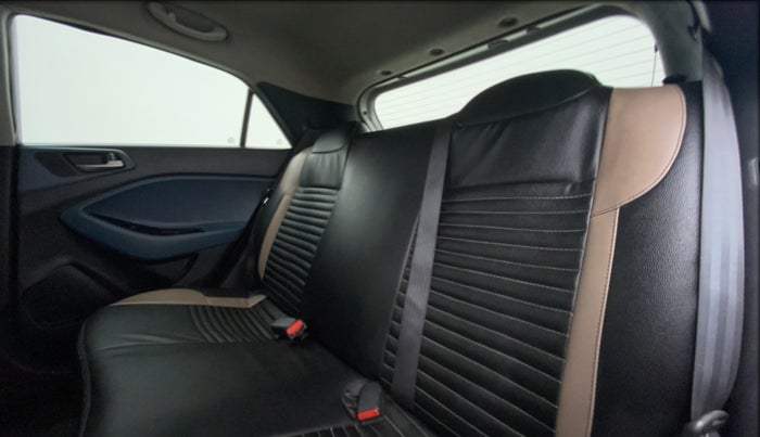 2016 Hyundai i20 Active 1.2 S, Petrol, Manual, 50,314 km, Right Side Rear Door Cabin