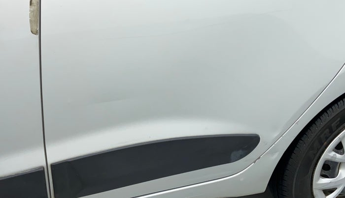 2017 Hyundai Grand i10 MAGNA 1.2 KAPPA VTVT, CNG, Manual, 47,749 km, Rear left door - Slightly dented