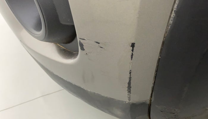 2016 Renault Kwid RXT 0.8 (O), Petrol, Manual, 53,574 km, Front bumper - Minor scratches