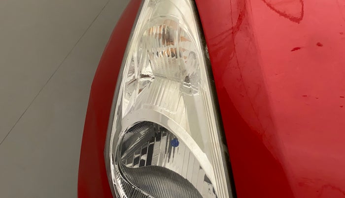 2015 Maruti Swift ZDI, Diesel, Manual, 1,08,230 km, Right headlight - Minor scratches