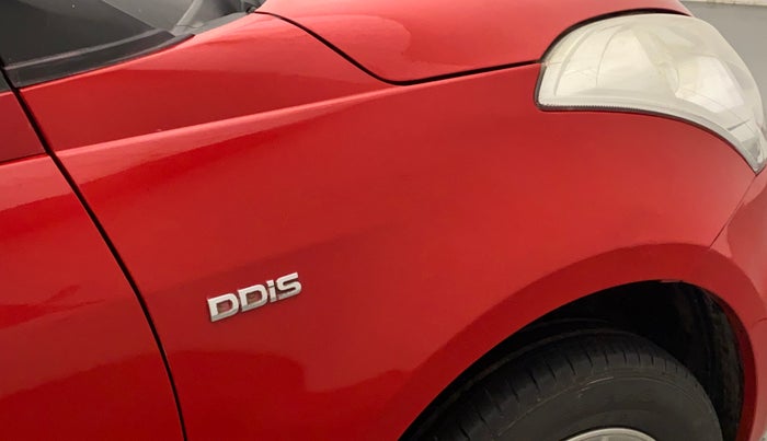 2015 Maruti Swift ZDI, Diesel, Manual, 1,08,230 km, Right fender - Slightly dented