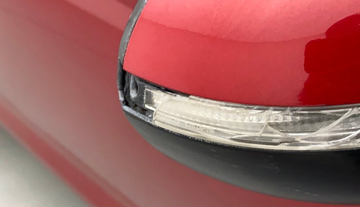 2019 Hyundai Verna 1.6 VTVT SX + AT, Petrol, Automatic, 36,740 km, Right rear-view mirror - Indicator light has minor damage