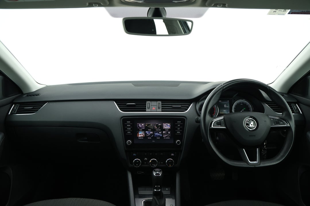 2019 SKODA Octavia 110 Tsi, Automatic, 125410 km, Dashboard View