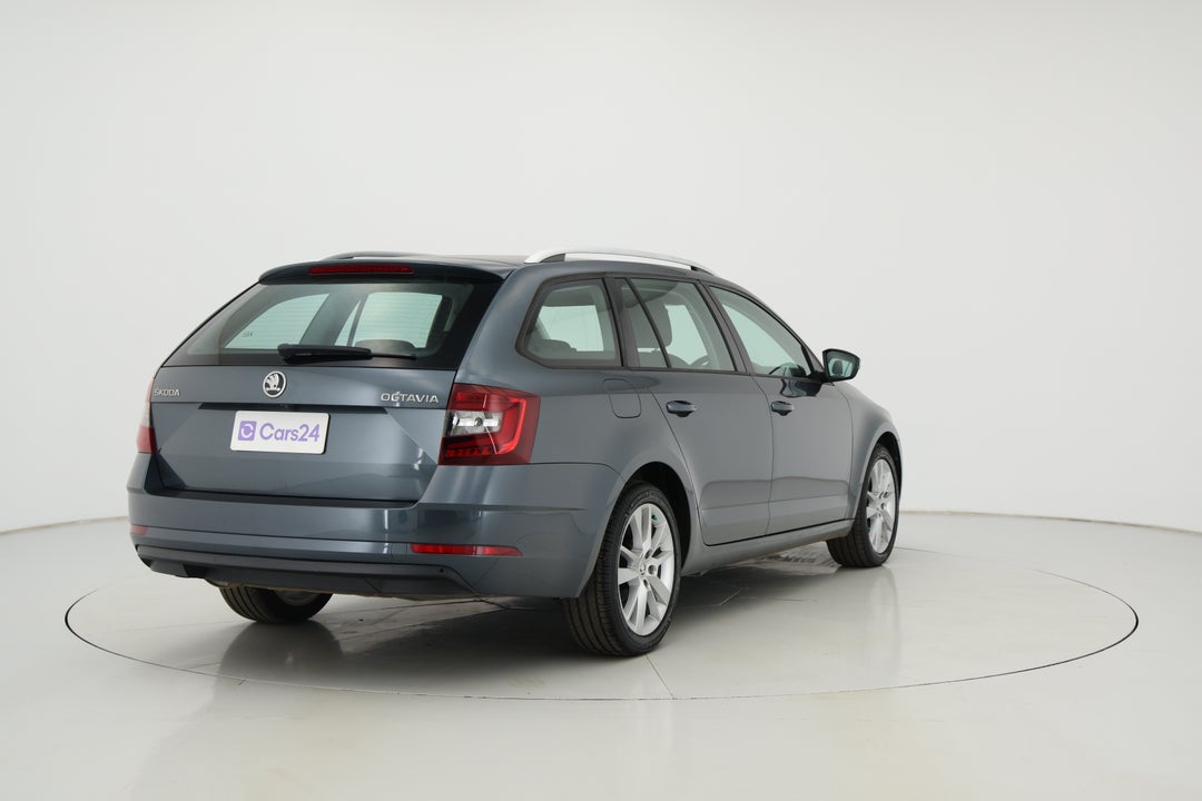 2019 SKODA Octavia 110 Tsi, Automatic, 125410 km, Right Back Diagonal (45- Degree) View