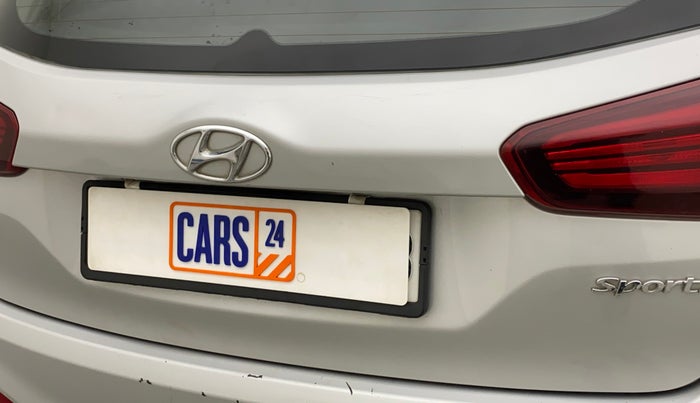 2018 Hyundai Elite i20 SPORTZ 1.2, Petrol, Manual, 28,114 km, Dicky (Boot door) - Slightly dented