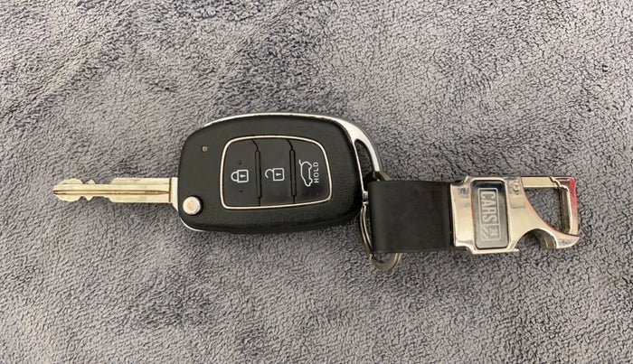 2018 Hyundai Elite i20 SPORTZ 1.2, Petrol, Manual, 28,114 km, Key Close Up