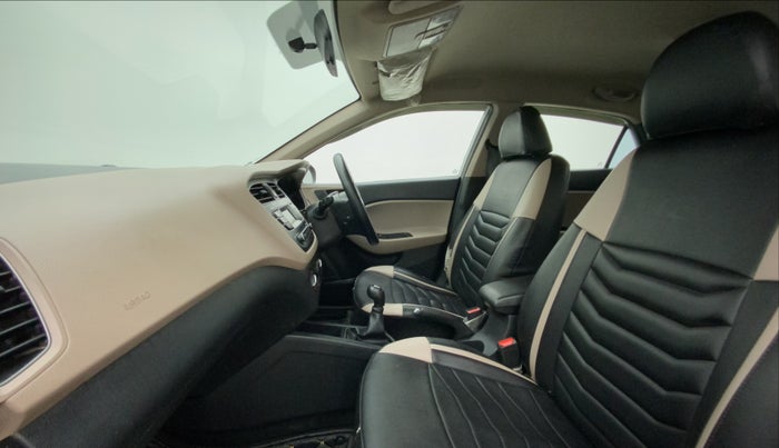 2018 Hyundai Elite i20 SPORTZ 1.2, Petrol, Manual, 28,114 km, Right Side Front Door Cabin