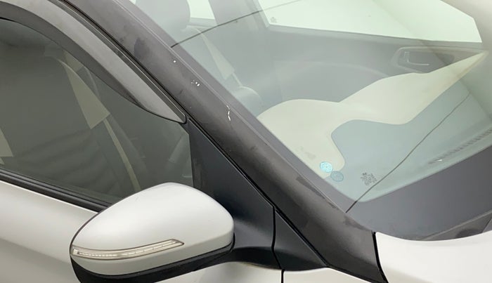 2018 Hyundai Elite i20 SPORTZ 1.2, Petrol, Manual, 28,114 km, Right A pillar - Minor scratches