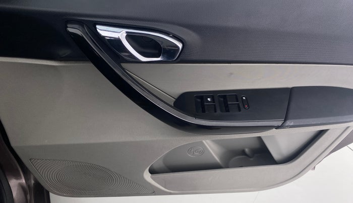 2018 Tata Tiago XZ 1.2 REVOTRON, Petrol, Manual, 48,054 km, Driver Side Door Panels Control
