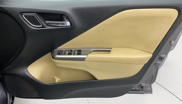 2017 Honda City ZX CVT, Petrol, Automatic, 28,744 km, Driver Side Door Panels Control