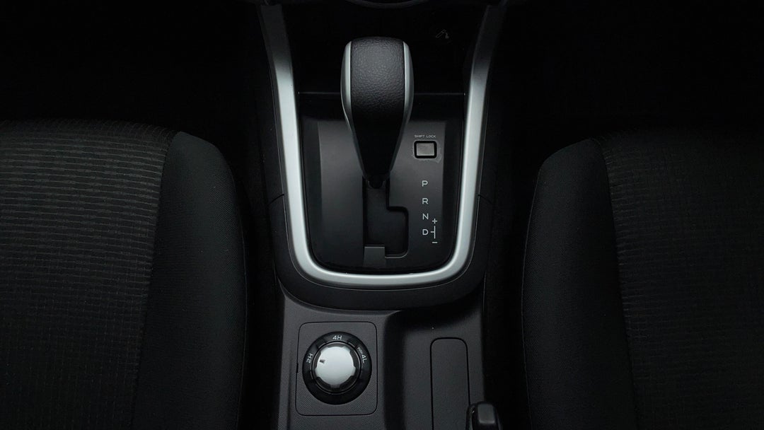 2019 Isuzu D-MAX Ls-u (4x4), Automatic, 26645 km, Gear Lever 