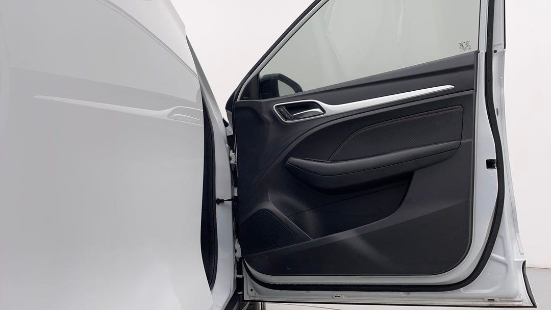 2020 MG Zst Excite, Automatic, 67843 km, Speaker View