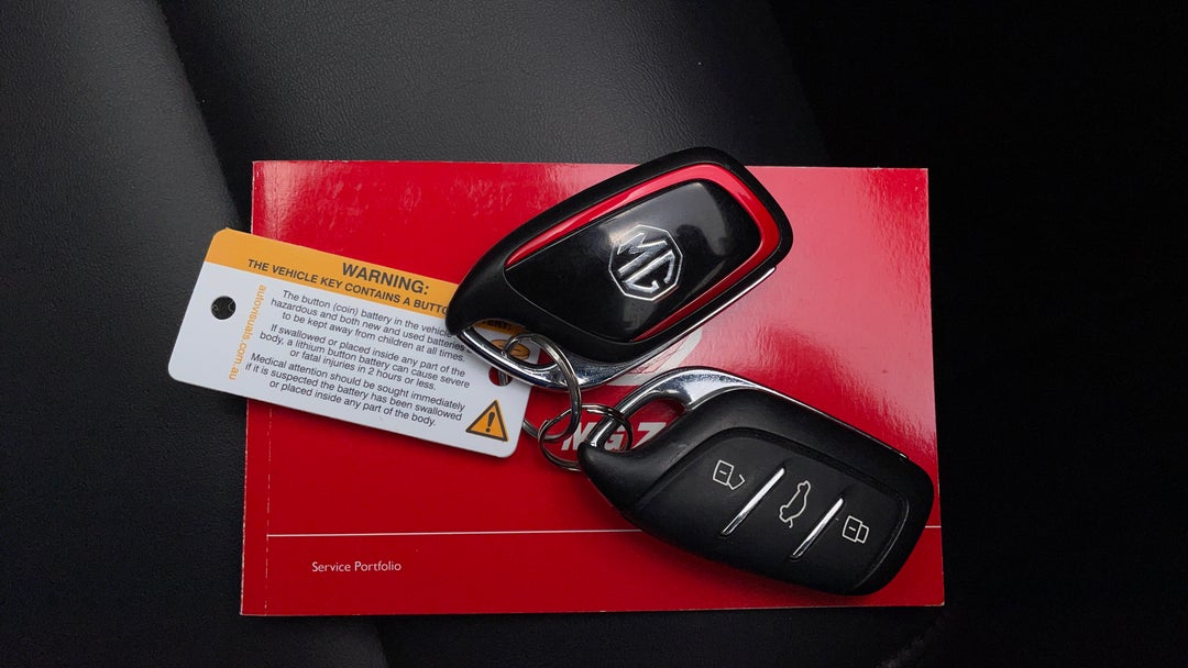 2020 MG Zst Excite, Automatic, 67843 km, Key Close-up