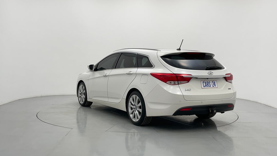 Left Back Diagonal (45- Degree) View