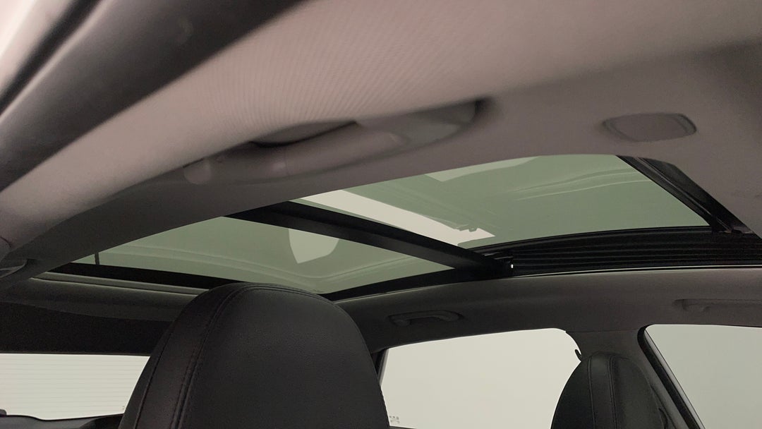 Interior Sunroof/Moonroof