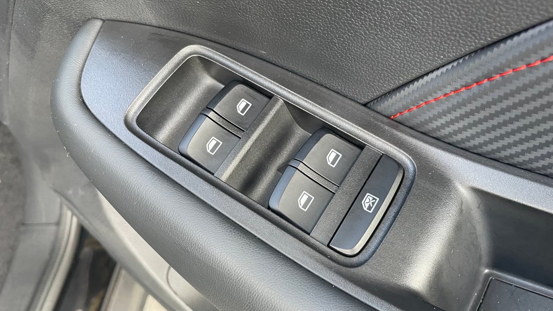 2023 MG Zst Core, Automatic, 13482 km, Drivers Side Door Panel Controls