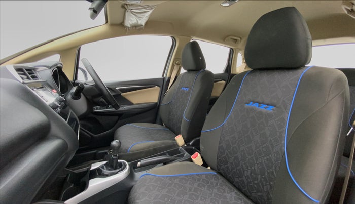 2016 Honda Jazz 1.2 V MT, Petrol, Manual, 42,823 km, Right Side Front Door Cabin View