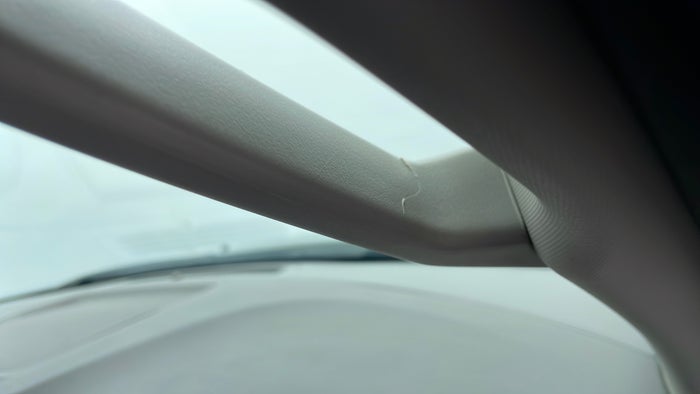 CHEVROLET TRAVERSE-Door Handles RHS Front Scratch