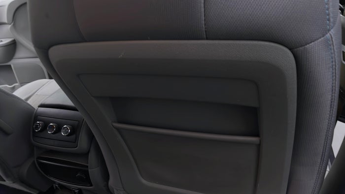 CHEVROLET TRAVERSE-Seat RHS Front Scratch
