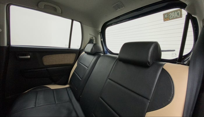 2017 Maruti Wagon R 1.0 VXI, Petrol, Manual, 36,966 km, Right Side Rear Door Cabin