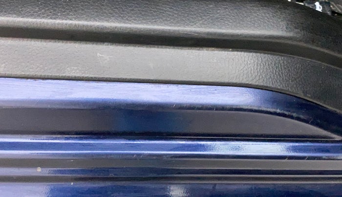 2017 Maruti Wagon R 1.0 VXI, Petrol, Manual, 36,966 km, Right running board - Minor scratches