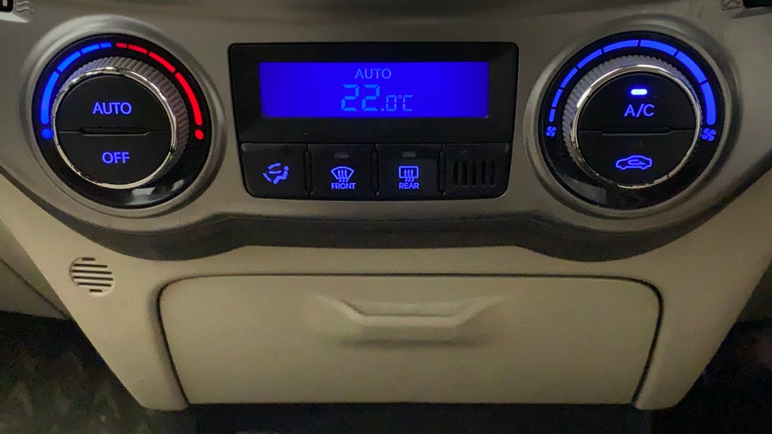 Automatic Climate Control 